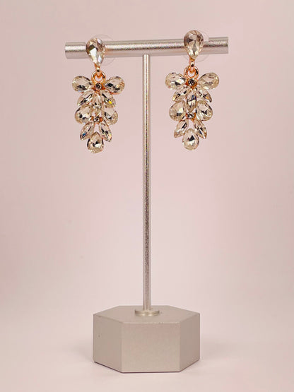 Aira Pearl - White Pear Stone Earring