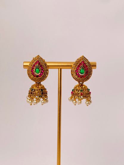 nisa-ruby-ruby-beaded-gold-locket-long-necklace-set