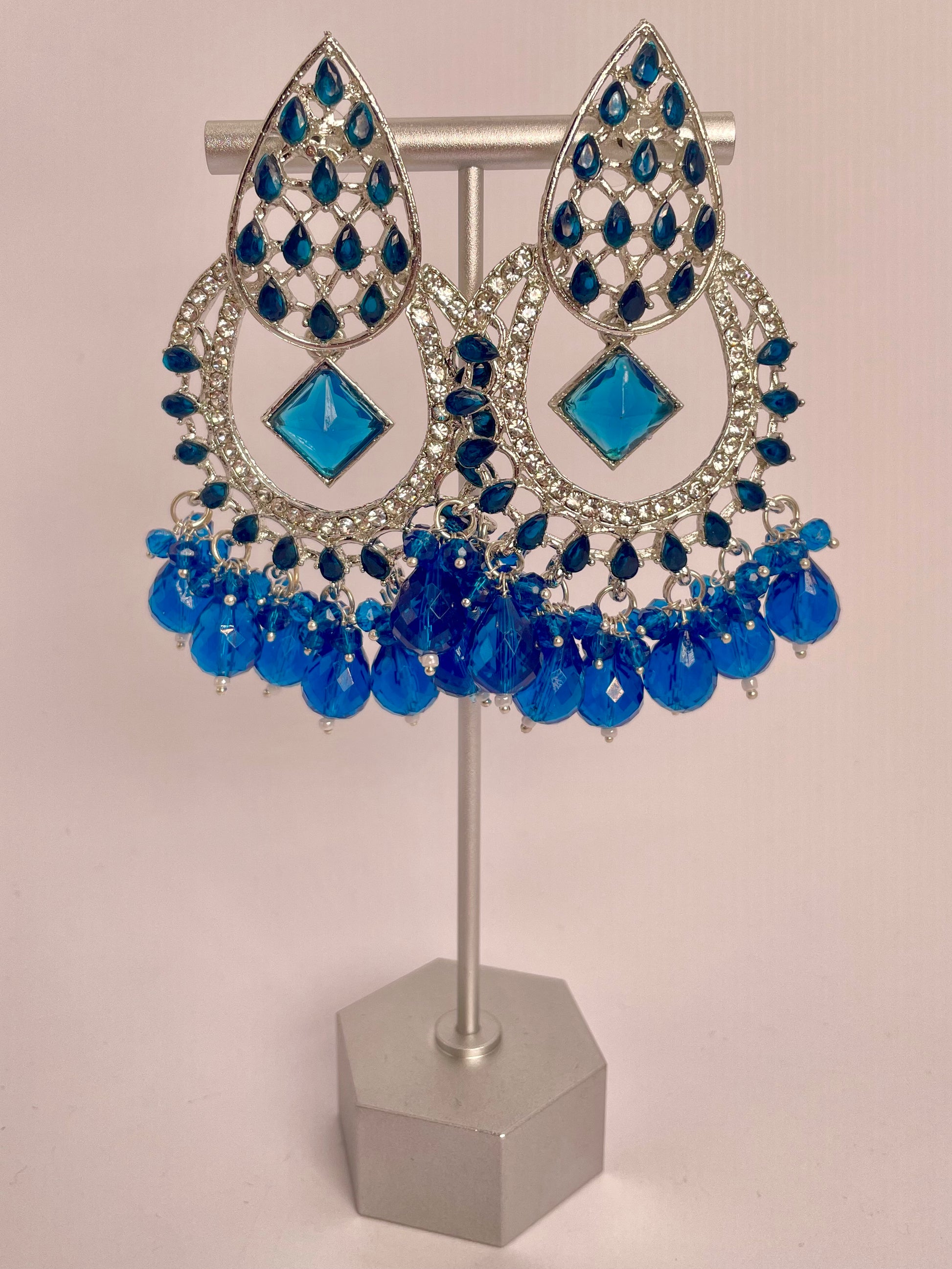 Liora - Cobalt Blue Pear Stone Beads Earring