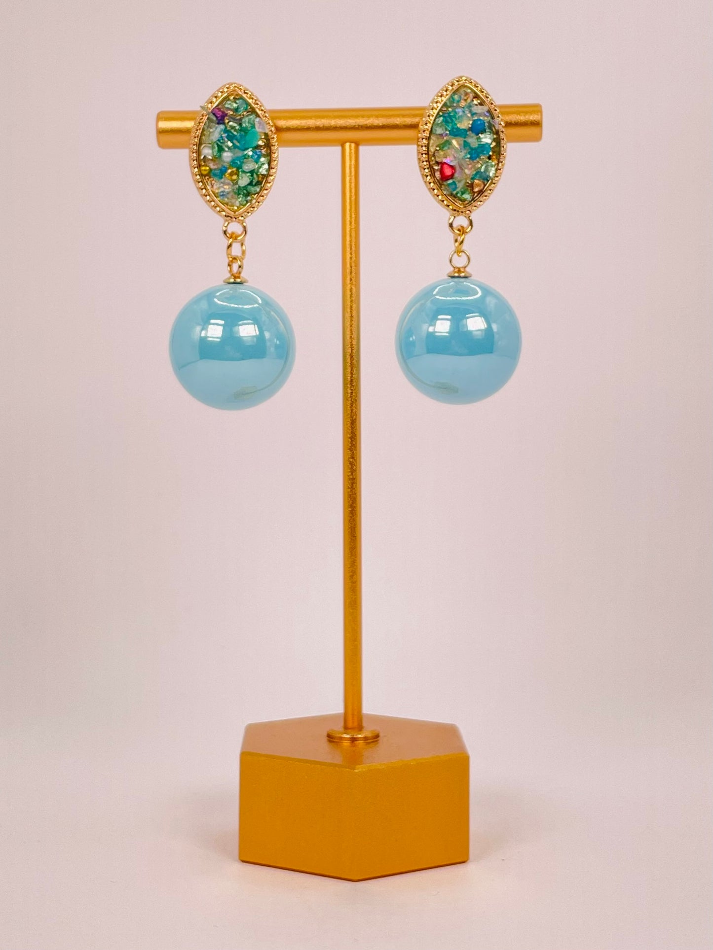 Nisa - Multicolour Stone Blue Pearl Earring