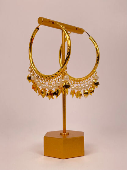 Saanvi Hoops - Gold Leaf Pearl Hoops