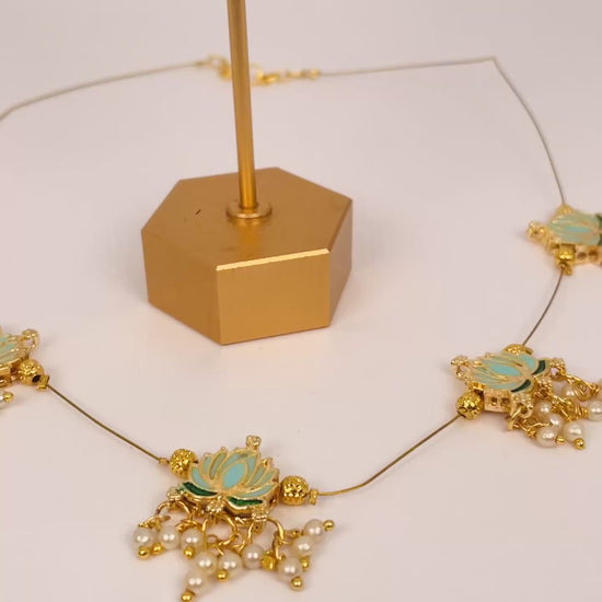 nyra-lotus-teal-lotus-invisible-chain-necklace-set